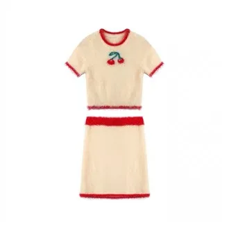 Костюм с къс ръкав Cherry