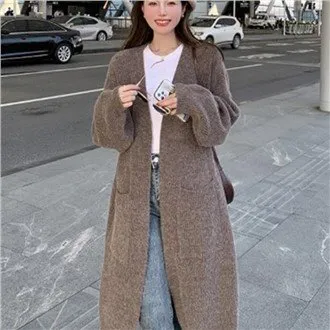 Дълъг прост пуловер